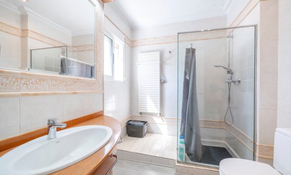 Resale - Terraced house / Townhouse - Guardamar del Segura - El moncayo