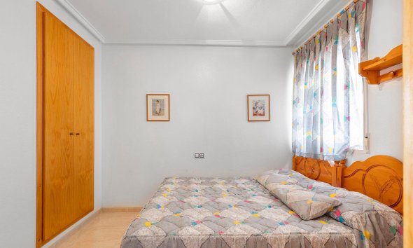 Resale - Apartment - Torrevieja - Estacion de autobuses