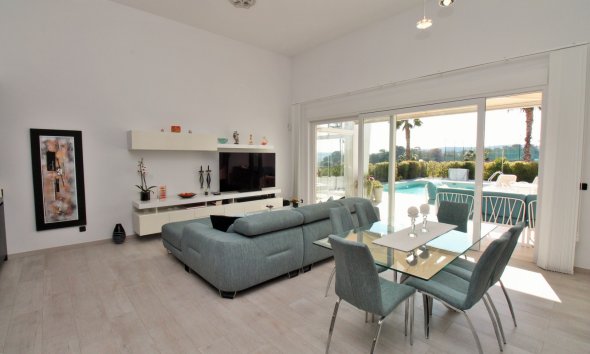 Resale - Villa - Algorfa - La Finca Golf