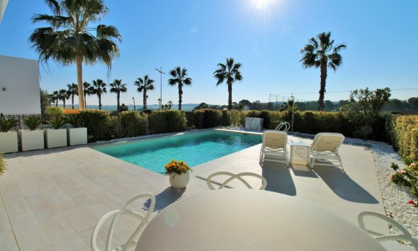 Resale - Villa - Algorfa - La Finca Golf