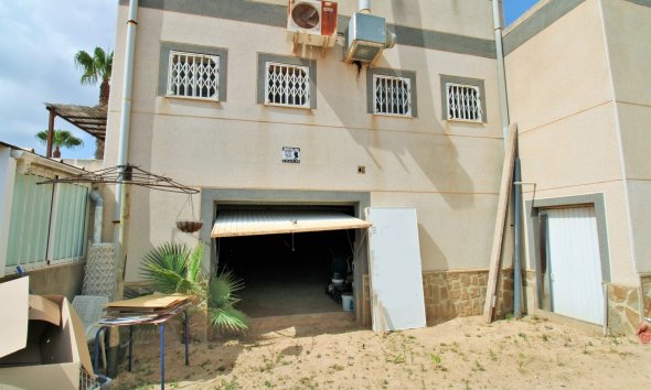 Resale - Commercial premises / Commercial unit / Retail space - Orihuela Costa - Villamartín