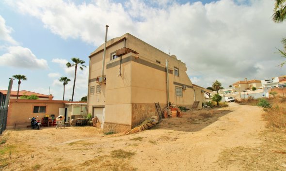 Resale - Commercial premises / Commercial unit / Retail space - Orihuela Costa - Villamartín