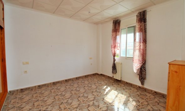 Resale - Commercial premises / Commercial unit / Retail space - Orihuela Costa - Villamartín