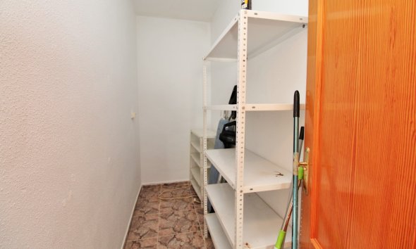 Resale - Commercial premises / Commercial unit / Retail space - Orihuela Costa - Villamartín