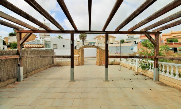 Resale - Commercial premises / Commercial unit / Retail space - Orihuela Costa - Villamartín