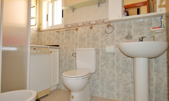 Resale - Terraced house / Townhouse - Orihuela Costa - Villamartín