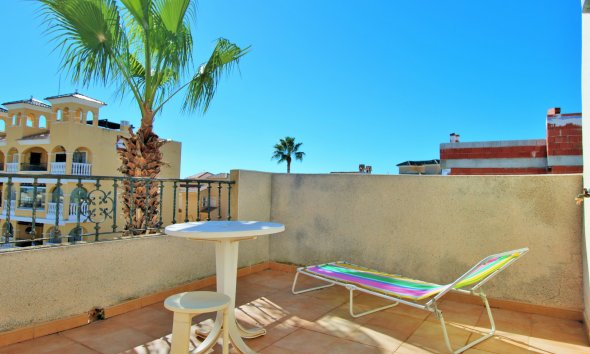 Resale - Terraced house / Townhouse - Orihuela Costa - Villamartín