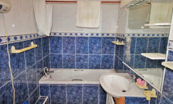 Resale - Terraced house / Townhouse - Orihuela Costa - Villamartín