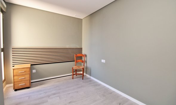 Resale - Apartment - Orihuela Costa - Los Dolses