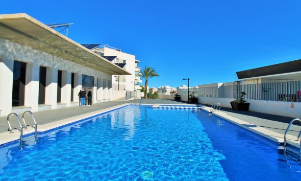 Resale - Apartment - Orihuela Costa - Los Dolses