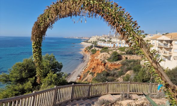 Resale - Apartment - Orihuela Costa - Cabo Roig