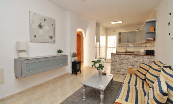 Resale - Apartment - Orihuela Costa - Villamartín