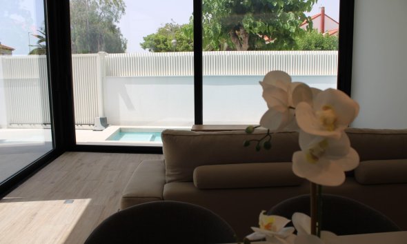 Rynek Pierwotny - Willa - Pilar de la Horadada