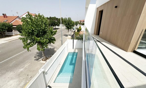 Rynek Pierwotny - Willa - Pilar de la Horadada