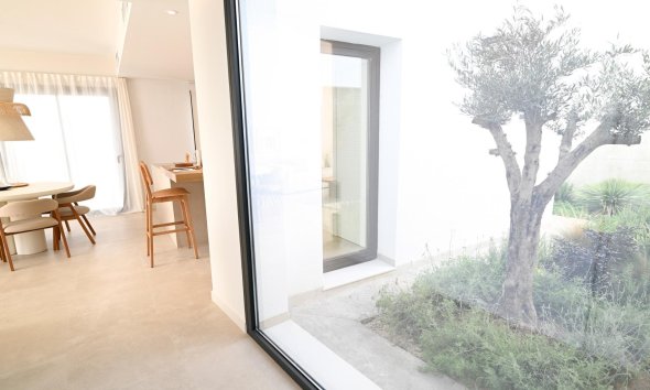 Rynek Pierwotny - Willa - Baños y Mendigo