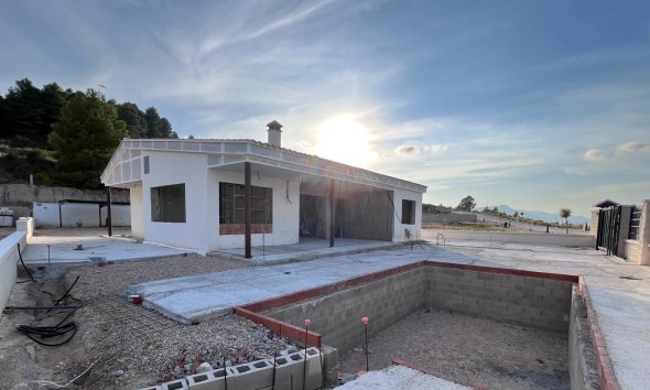 Obra nueva - Villa - Penàguila