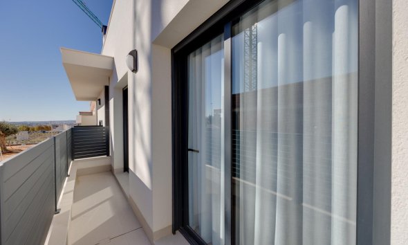 Obra nueva - Villa - ﻿Torrevieja (Alicante) - Torrevieja