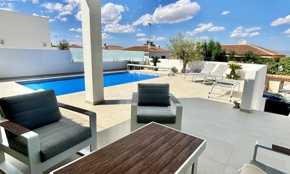 Rynek Pierwotny - Willa - Benijofar