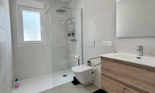 Rynek Pierwotny - Willa - Benijofar