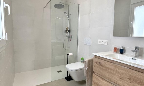 Rynek Pierwotny - Willa - Benijofar