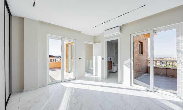 Rynek Pierwotny - Willa - Rojales