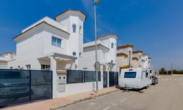 New Build - Terraced house / Townhouse - San Fulgencio