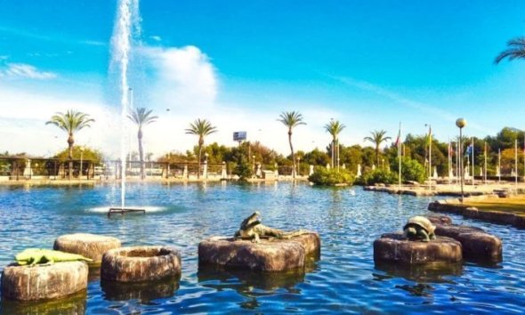 Obra nueva - Villa - ﻿Torrevieja (Alicante) - Torrevieja