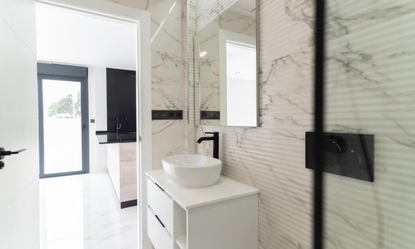 Rynek Pierwotny - Willa - Orihuela Costa