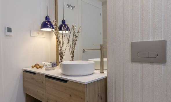 Obra nueva - Villa - Baños y Mendigo