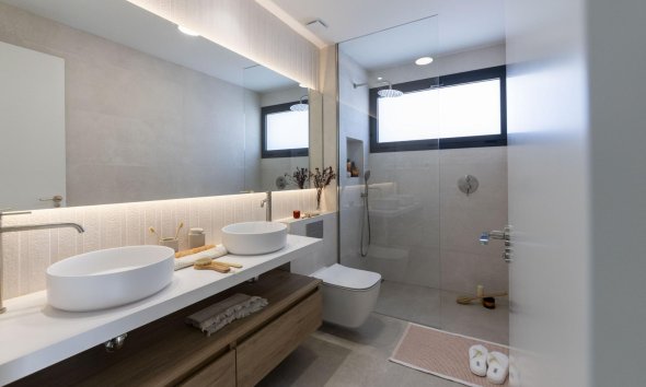 Obra nueva - Villa - Baños y Mendigo