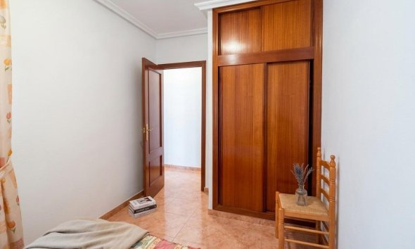 Resale - Apartment - Torrevieja - Playa del cura