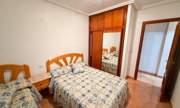 Resale - Apartment - Torrevieja - Playa del cura