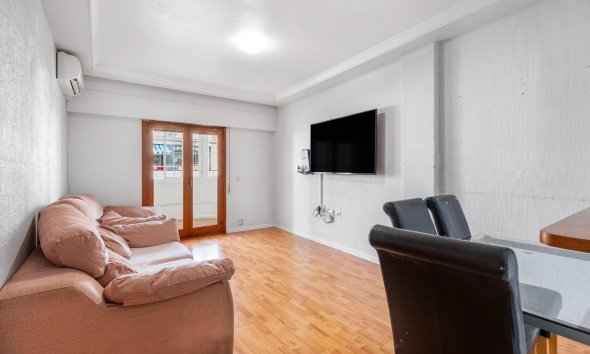 Resale - Apartment - Torrevieja - Playa del cura