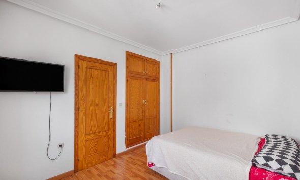 Resale - Apartment - Torrevieja - Playa del cura