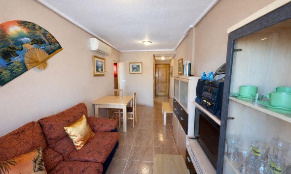 Resale - Apartment - Torrevieja - Centro