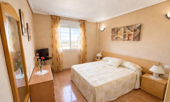 Resale - Apartment - Torrevieja - Centro