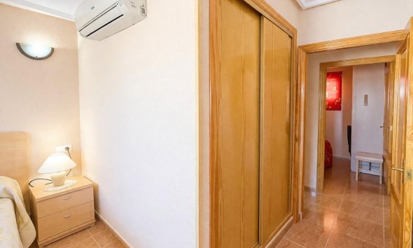 Resale - Apartment - Torrevieja - Centro