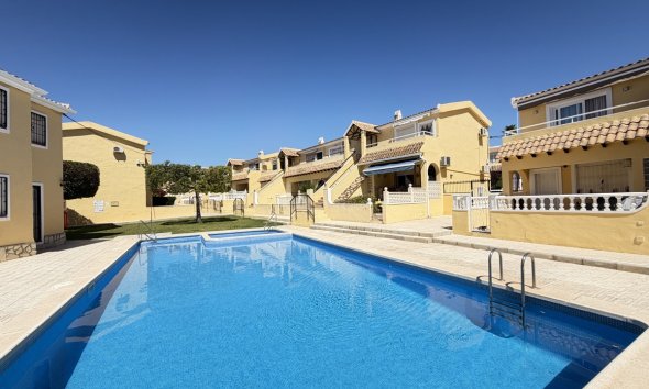 Resale - Apartment - Orihuela Costa - Villamartin
