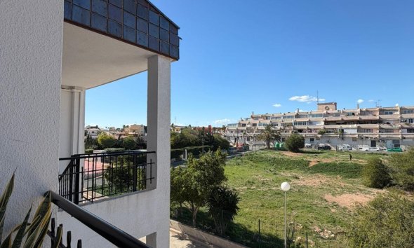 Resale - Apartment - Torrevieja - Punta prima