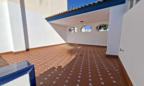 Resale - Bungalow - Orihuela Costa - La Rioja V