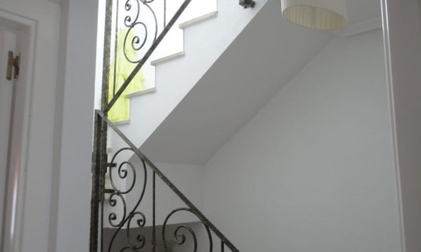 Resale - Duplex / Two-storey apartment - Orihuela Costa - Villamartin