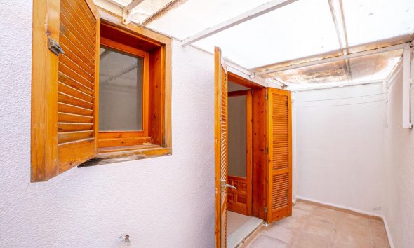 Resale - Apartment - Torrevieja - El chaparral