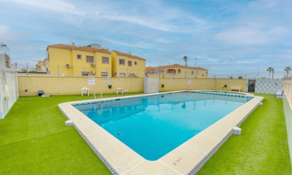 Resale - Apartment - Torrevieja - El chaparral