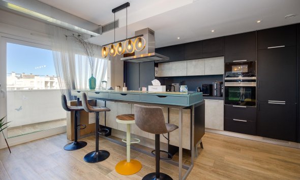 Resale - Apartment - Orihuela Costa - Punta Prima