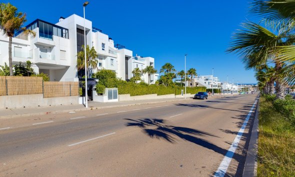 Resale - Apartment - Orihuela Costa - Punta Prima