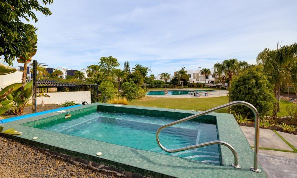 Resale - Apartment - Orihuela Costa - Punta Prima