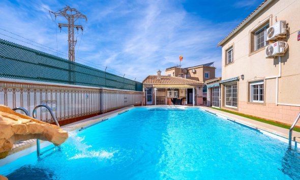Resale - Villa - Torrevieja - El chaparral