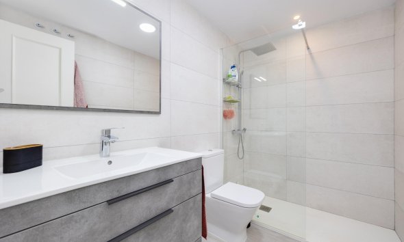 Resale - Apartment - Torrevieja - La Mata