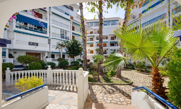 Resale - Apartment - Torrevieja - La Mata