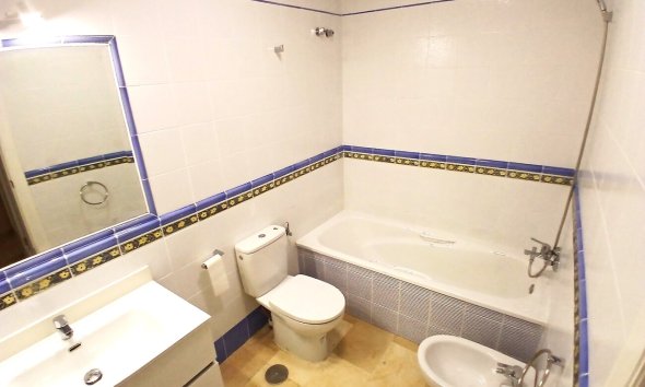 Resale - Bungalow - Orihuela Costa - La Rioja V